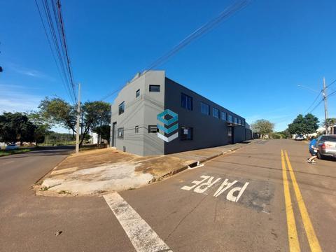Salão para alugar em Cianorte, Residencial Morada do Sol IV, com 696.93 m²