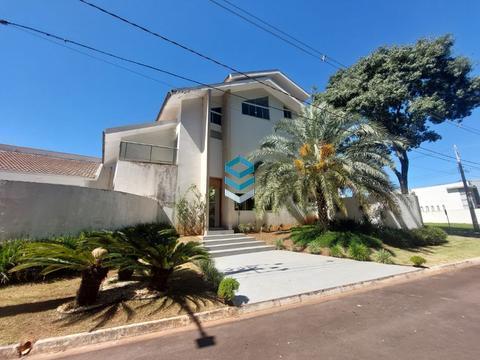 Casa à venda e para alugar em Cianorte, Conjunto Century Park, com 3 suítes, com 268.13 m²